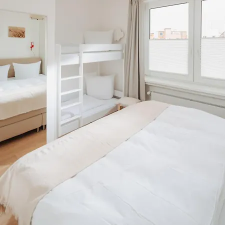 Fresena Bude 9 Apartment